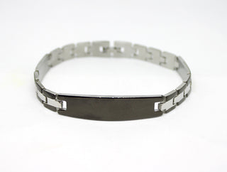 Pulsera de Hombre Negra eslabones en V con línea central de Plata con placa redondeada