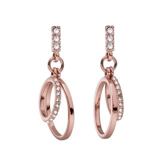 Pendientes de oro rosa con círculos y cristales.