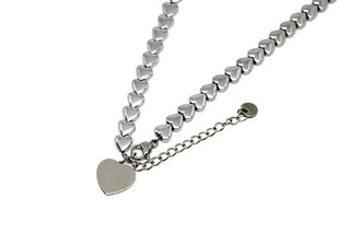 Collar de Mujer de Punto Estampado con Corazones y Colgante con Cierre de Corazón
