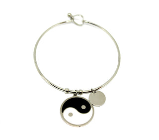 Bracciale Donna Rigido con Ciondolo grande Yin e Yang e Tondo piccolo con Chiusura a Cuore