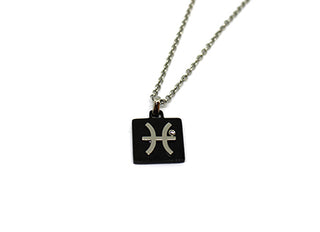 Collana Maglia a Catena con Ciondolo Nero Quadrato simbolo dello Zodiaco Pesci e Cristallo Bianco