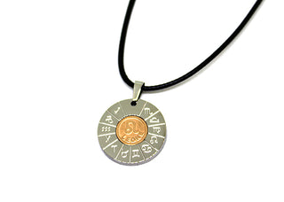 Collana in Corda Nera con Ciondolo Tondo Silver e Oro e simbolo dello Zodiaco Leone