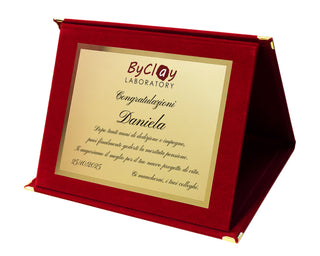 Elegante Targa Commemorativa Personalizzabile | Testo e Foto | Laurea, Pensione, Matrimonio, Anniversario | Personalizzata con dedica e Immagini | (Targhetta Dorata, Cofanetto Bordeaux)